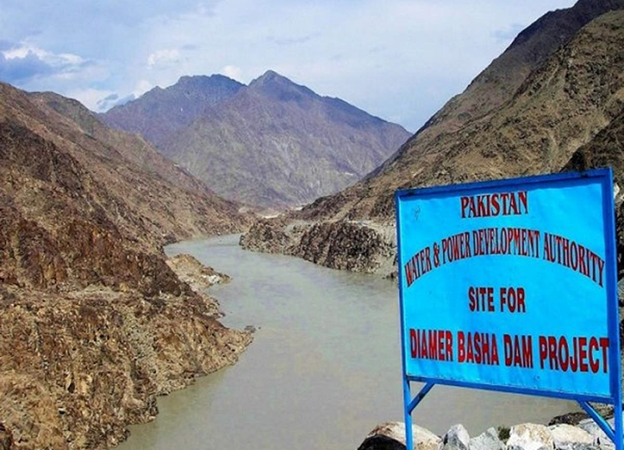 Pakistan: YAC holds protest against construction of dam on Indus
