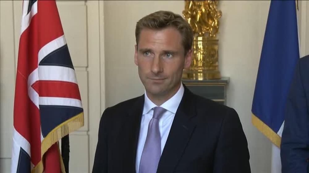 UK, France to work together on blocking migrant route: Philp