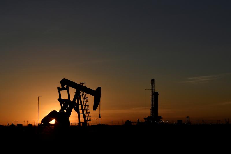 Oil ends higher, boosted by U.S. stimulus hopes