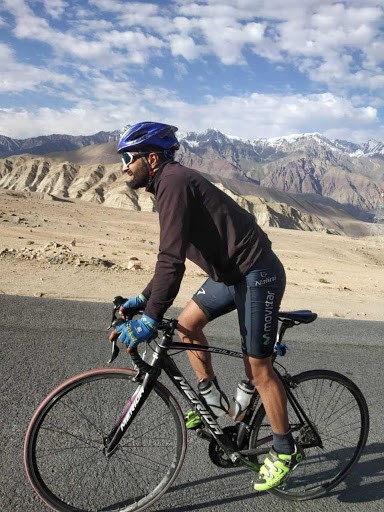 Budding cyclist of Kashmir losing hopes of representing India because his home is in a conflict zone