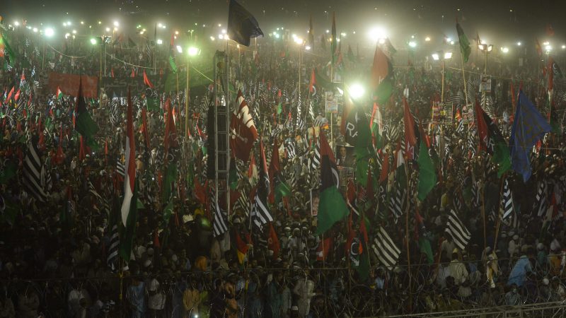 Pakistan protests: Huge rally against Imran Khan draws comparisons to Thailand