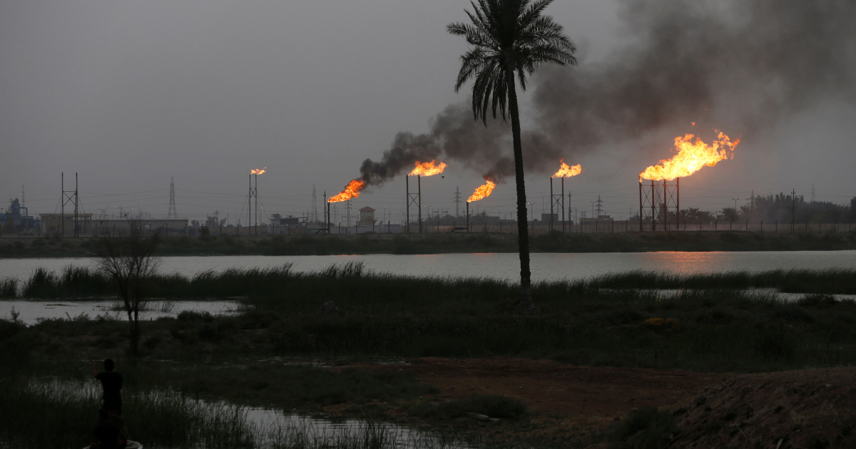 Rocket attack causes fire at oil refinery in northern Iraq