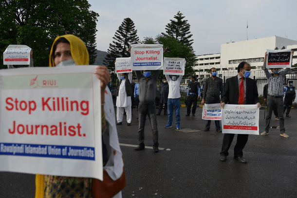 10 journalists killed, several arrested in Pakistan last year: CPNE