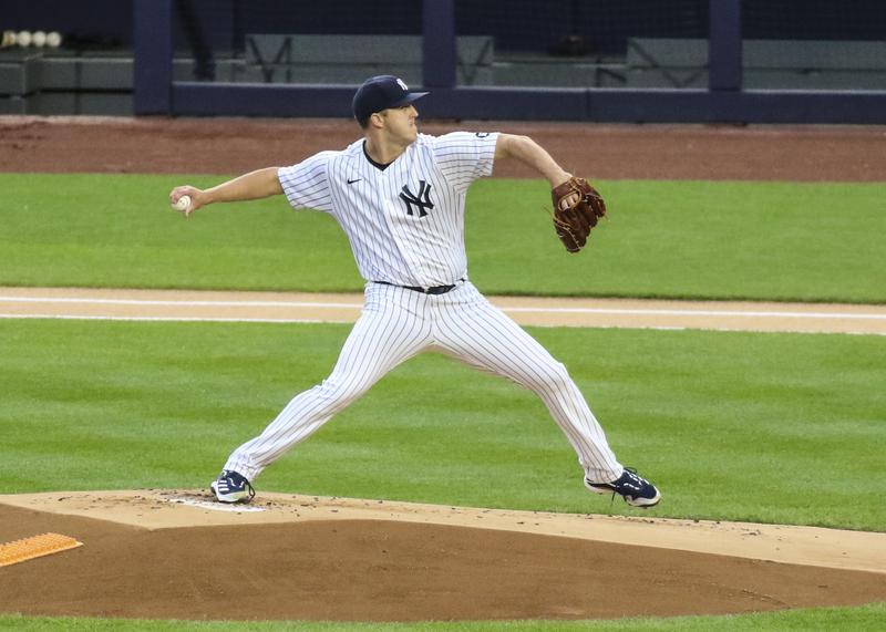 Yankees’ three-error inning sparks Nats’ winning rally
