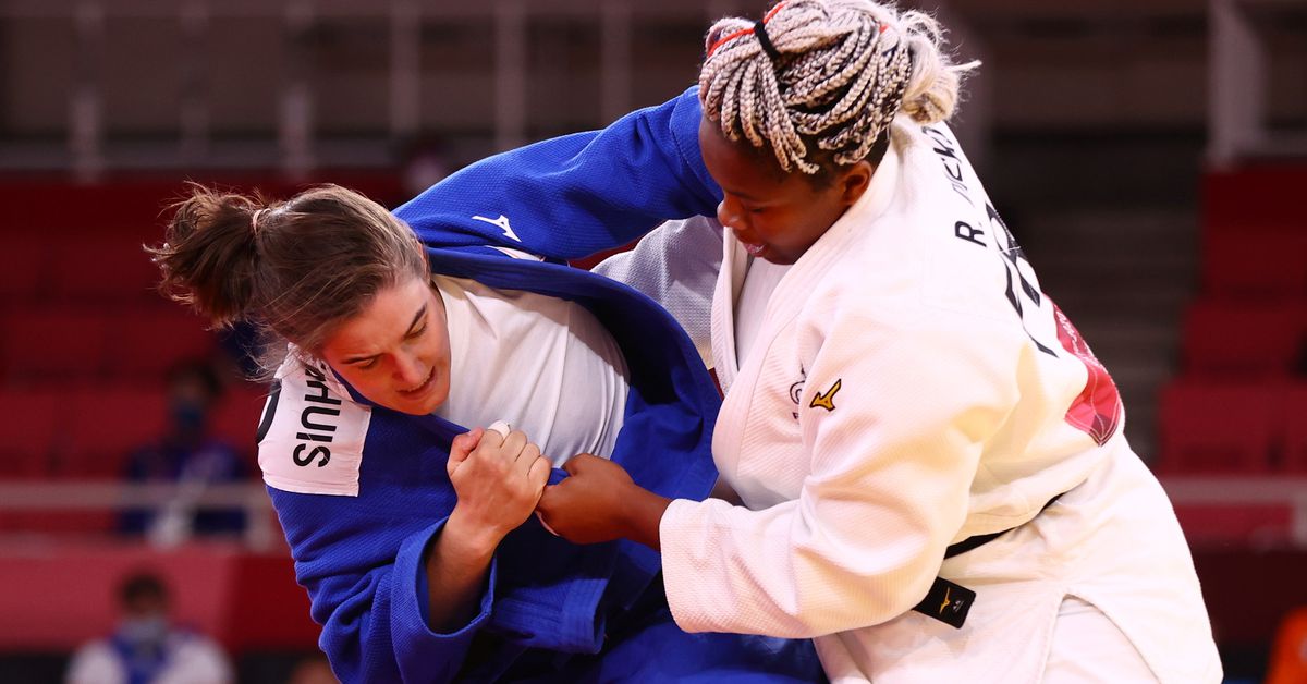 Judo-France win judo gold medal in first mixed team event