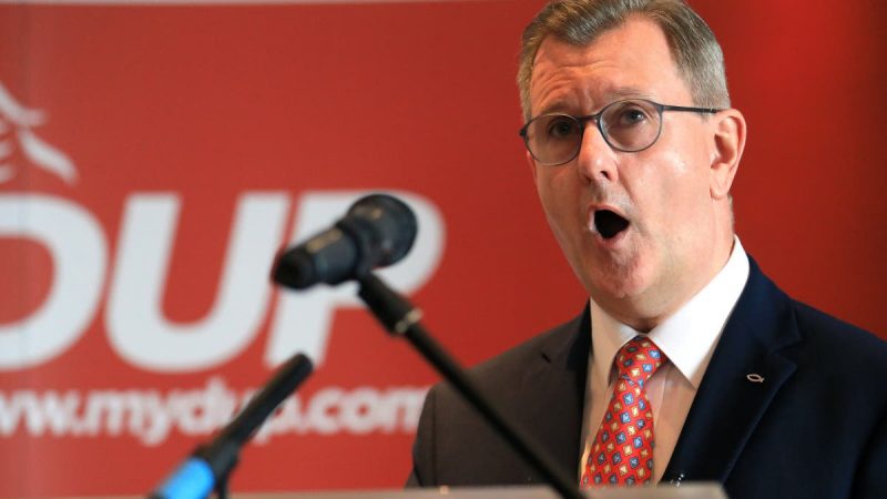 DUP threatens to collapse Stormont ‘within weeks’ over Brexit checks