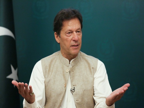 Pak PM urges world to give recognition to Taliban in world