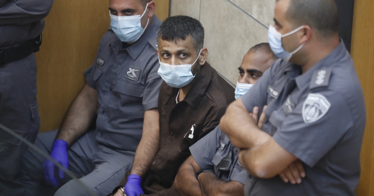 Rearrested Palestinian prisoner begins hunger strike