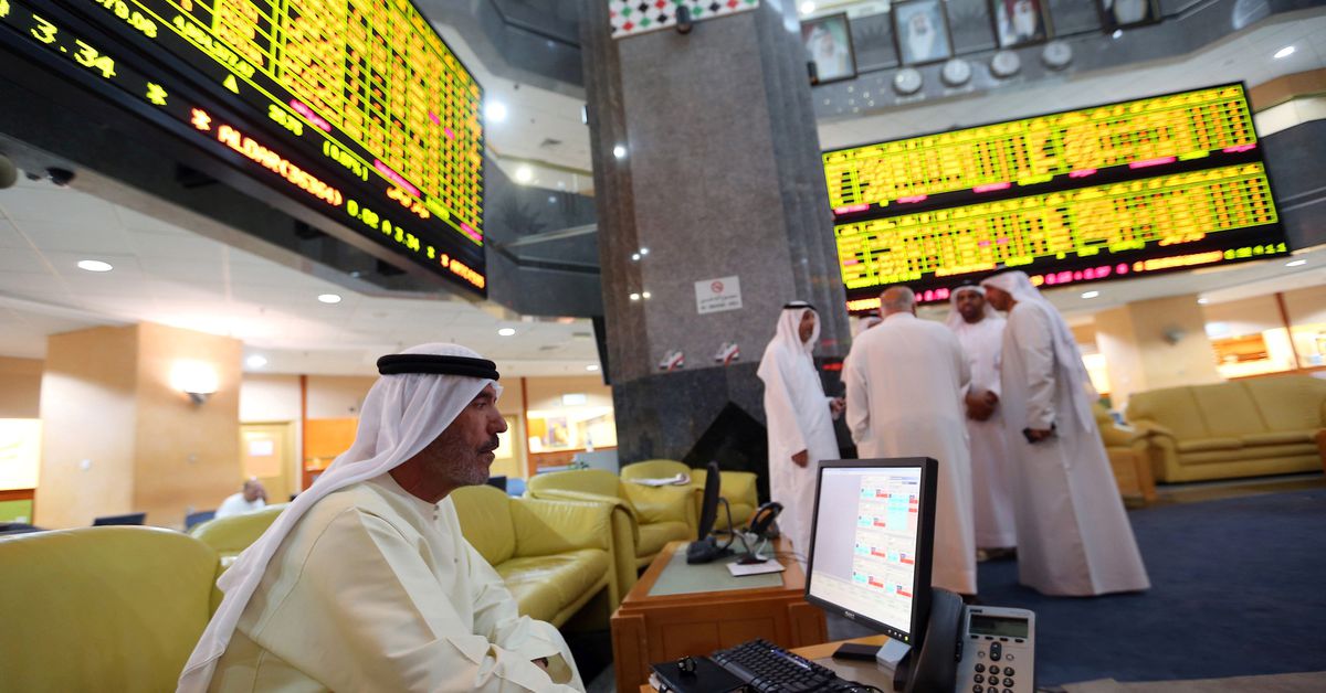 Most Gulf bourses fall as Omicron worries weigh