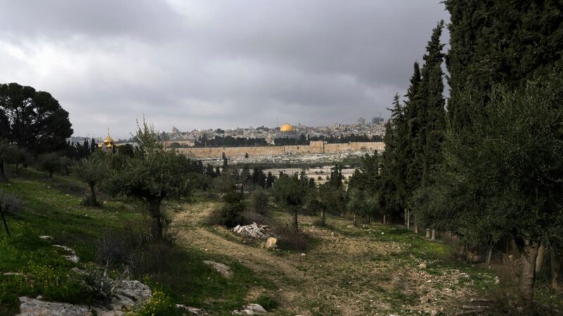 Israeli authority backs down from Mount of Olives park plan