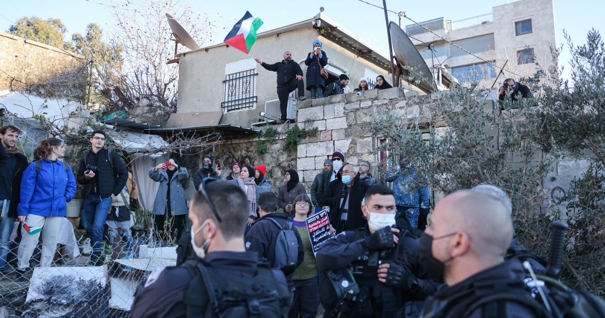 Israeli top court suspends Palestinian evictions in Sheikh Jarrah