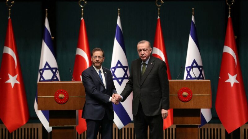 Israel and Turkey hail new era in relations, but divisions remain