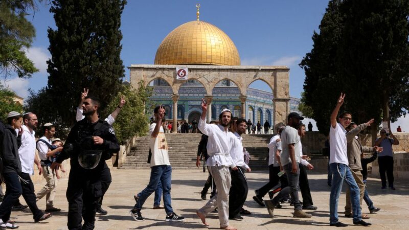 Senior Israeli lawmaker warns of “religious war” over Jerusalem moves