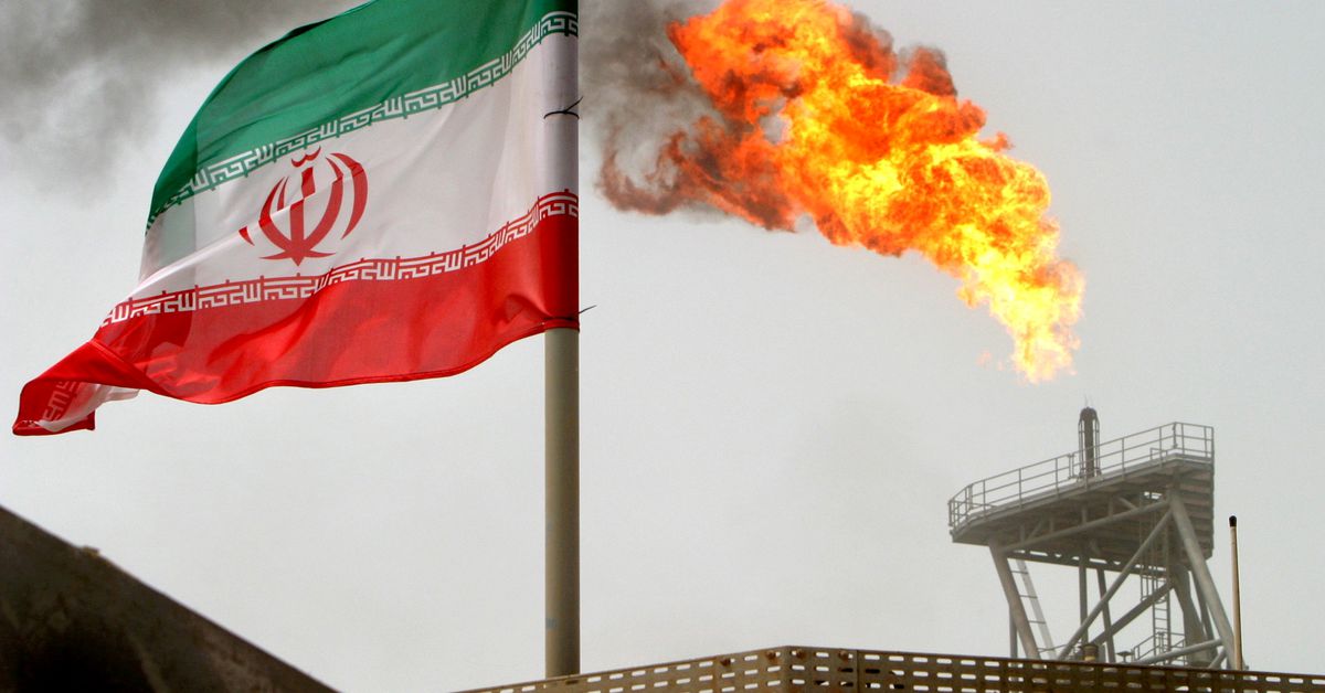 Analysis: Exclusive: Rising oil prices buy Iran time in nuclear talks, officials say