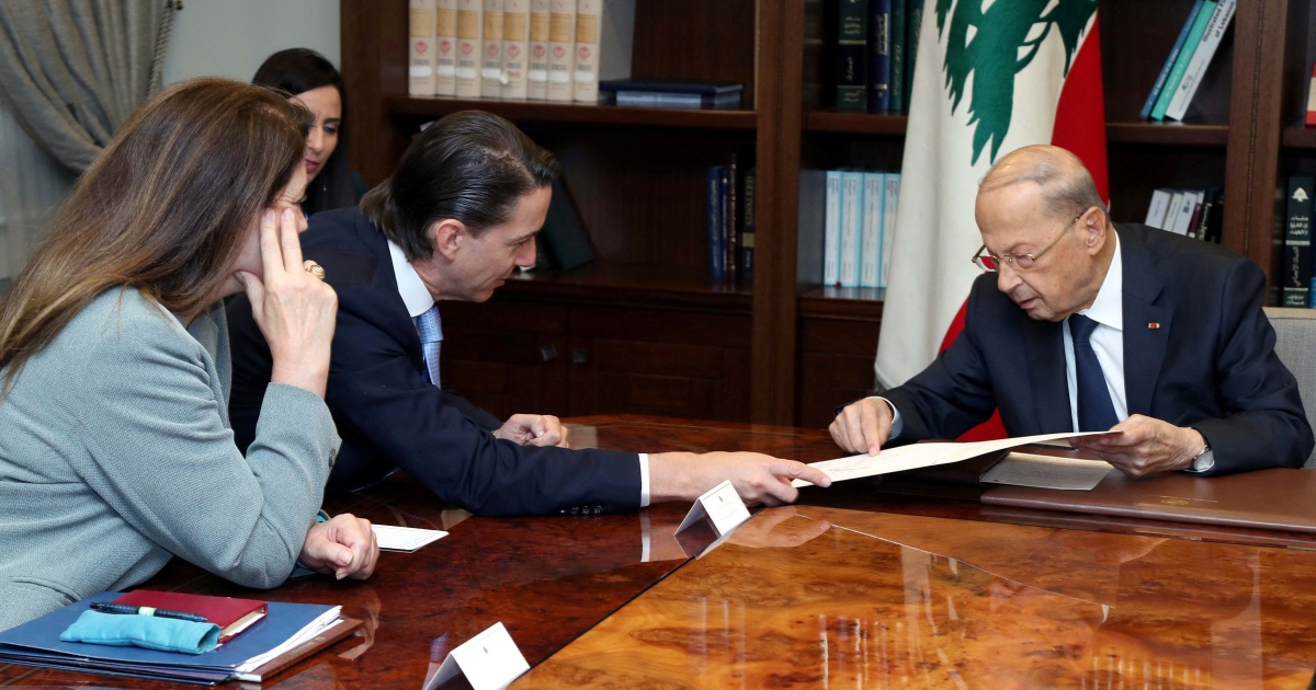 المبعوث الأمريكي يلتقي بالرئيس اللبناني بشأن الخلاف البحري الإسرائيلي