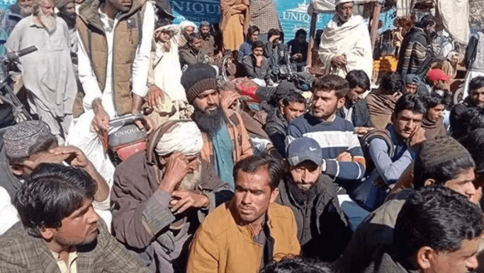 Border Blockade: The Local Economy in Balochistan Is Shaken by the Standoff Over Travel Documents