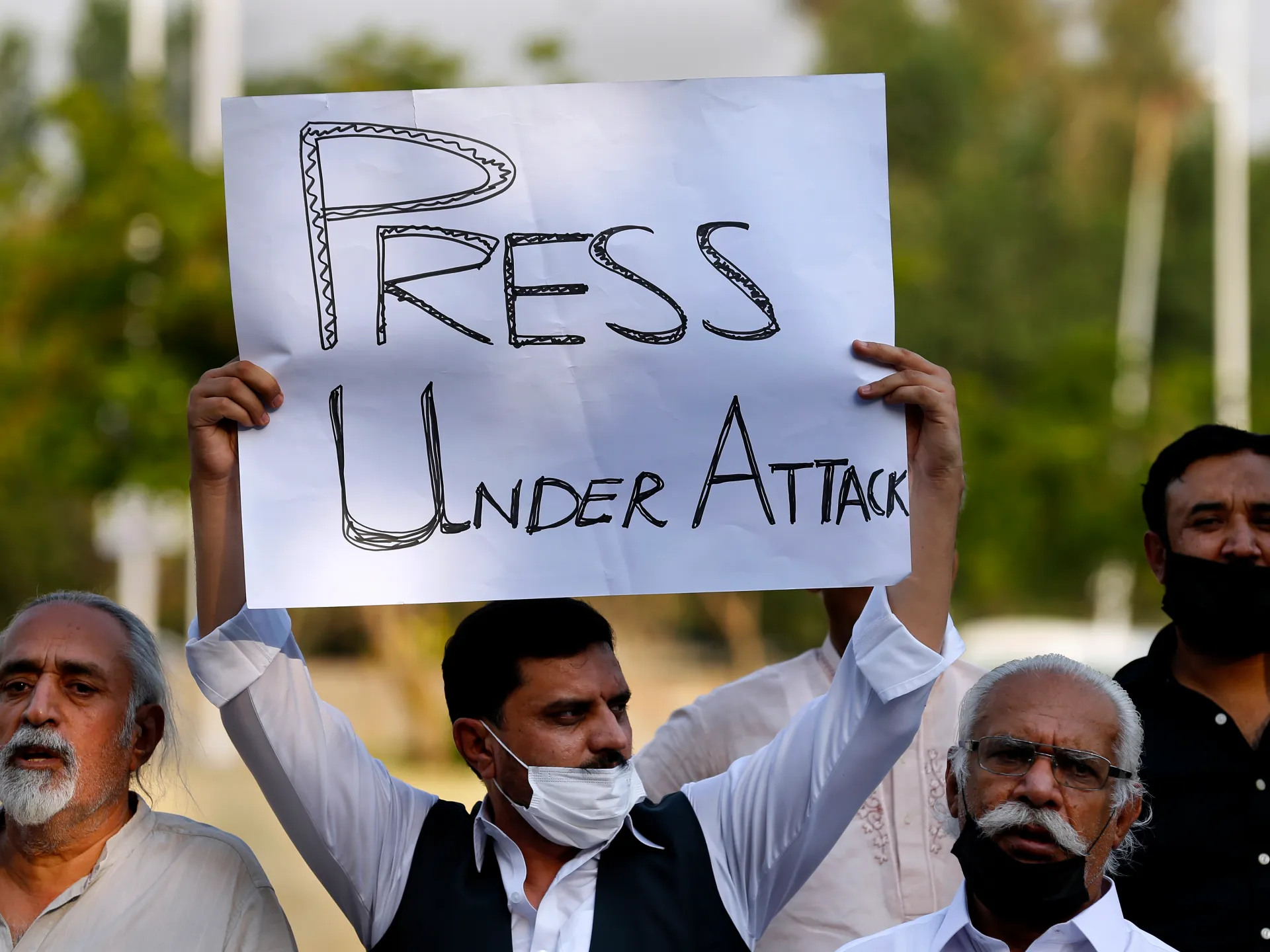 Year’s fifth journalist killing in Pakistan reminds the chilling reality of its media freedom