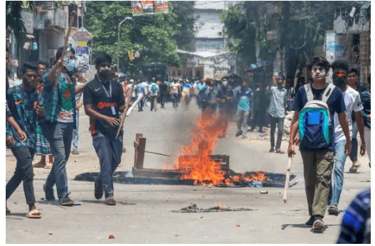 Who were the Razakars, and why are they essential to the Bangladesh protests?