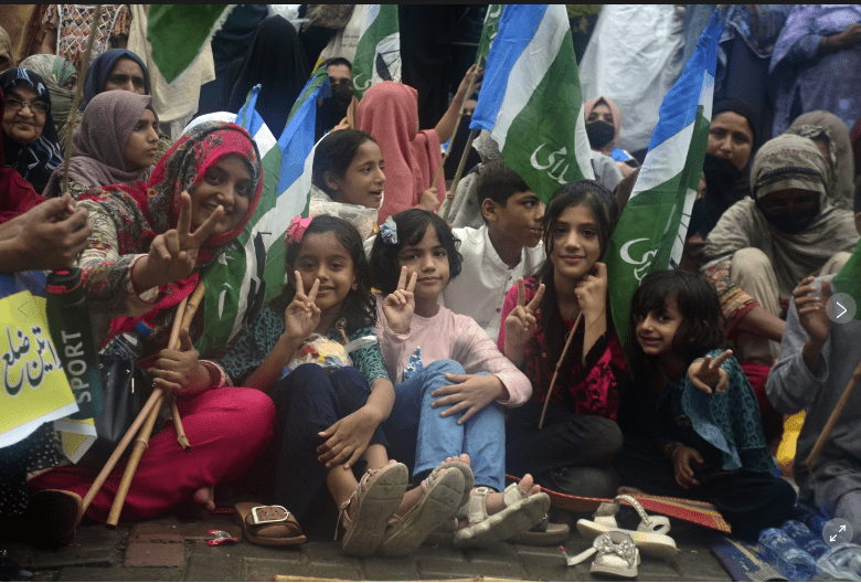 Skyrocketing electricity costs prompt demonstrations in Pakistan’s capital.