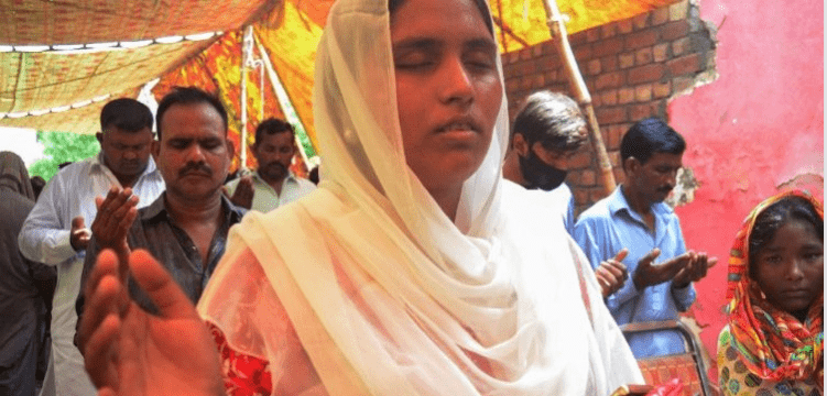 Pakistan: Death penalty for blasphemy for a Christian woman