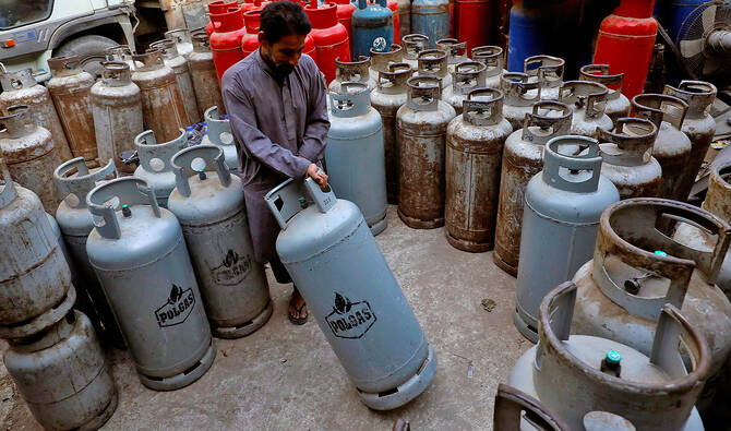 Pakistan okays 50 percent increase in fixed gas charges for domestic consumers